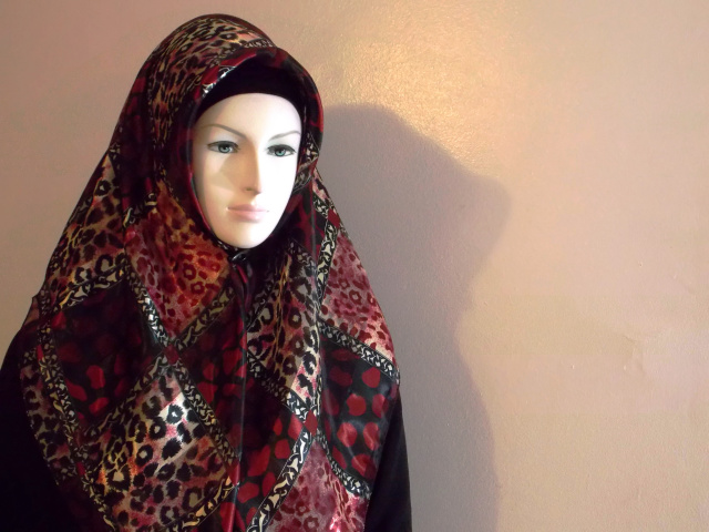 Wholesale silky polyester square turkish Hijab 1